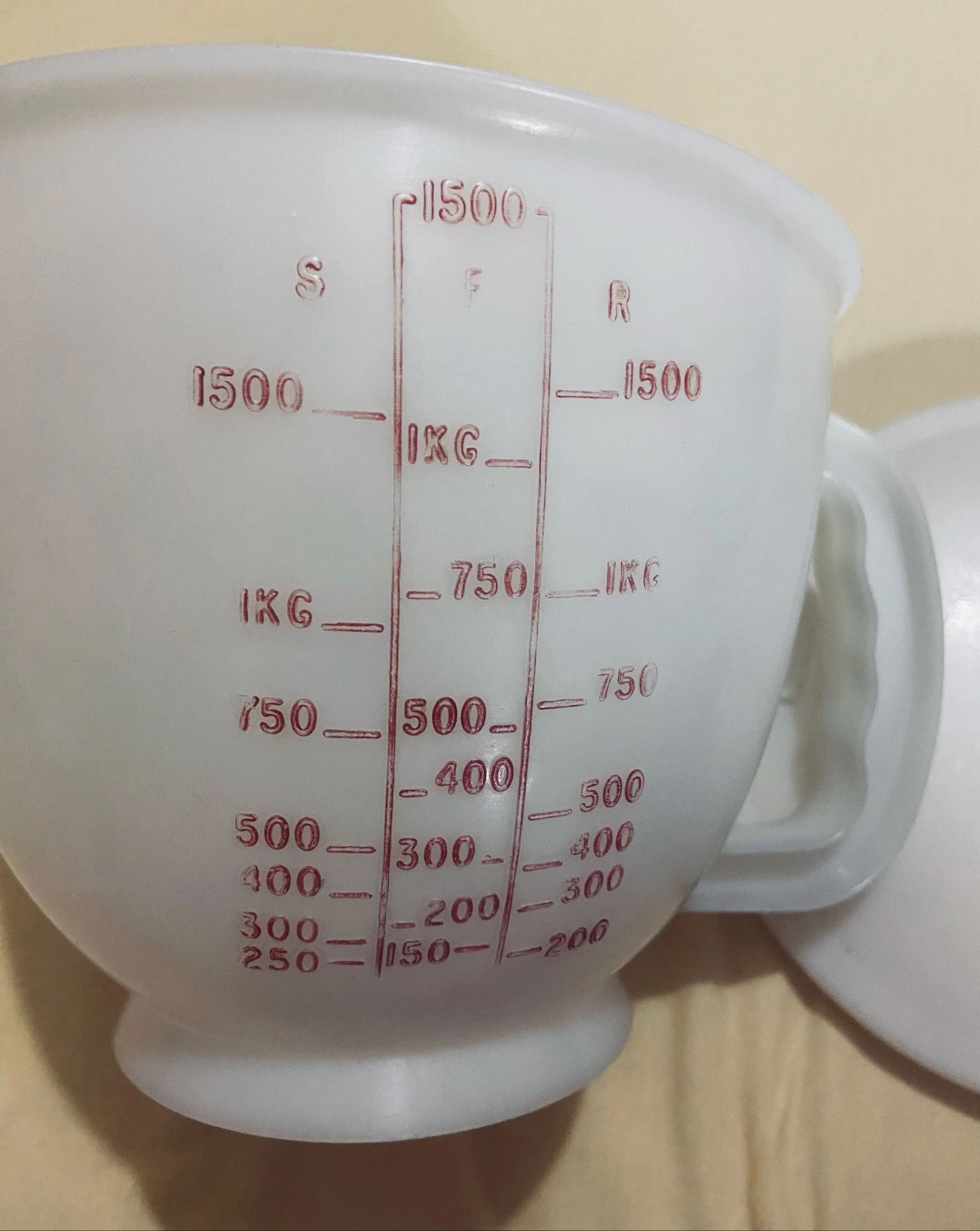 Pitcher graduado Tupperware – photo 2